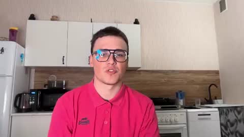 Snapshot of xx_raul_xx_ chatting on August 2, 7:34 pm raul online show from August 2, 7:34 pm