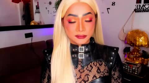 Snapshot of xxasian_goddessxx chatting on March 18, 6:05 am xxasian_goddessxx online show from March 18, 6:05 am
