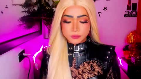 Snapshot of xxasian_goddessxx chatting on March 19, 5:55 am xxasian_goddessxx online show from March 19, 5:55 am
