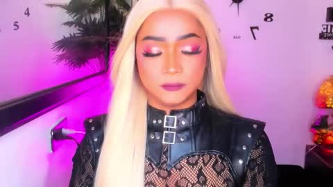 Snapshot of xxasian_goddessxx chatting on March 21, 8:19 am xxasian_goddessxx online show from March 21, 8:19 am