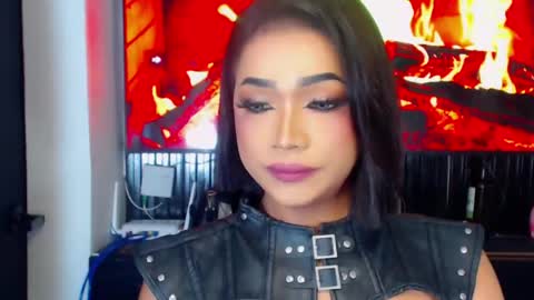 Snapshot of xxasian_goddessxx chatting on May 21, 5:31 pm xxasian_goddessxx online show from May 21, 5:31 pm