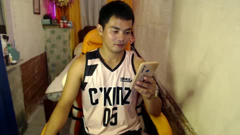 Snapshot of xxasianryanxx chatting on February 19, 9:28 am xxasianryanxx online show from February 19, 9:28 am