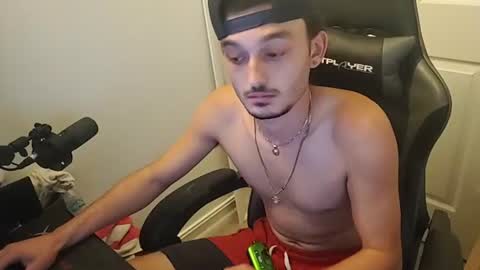 XxDreamBoyxX online show from July 4, 4:40 am