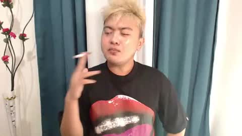 Loyd online show from January 18, 2:43 pm