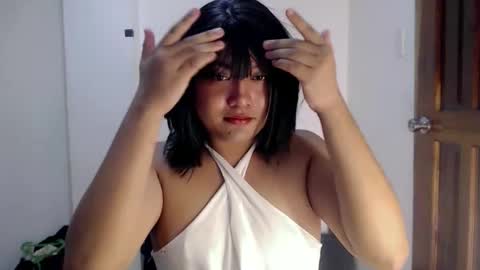 Snapshot of xxhotloyd_cummerx chatting on May 4, 1:51 pm Loyd online show from May 4, 1:51 pm