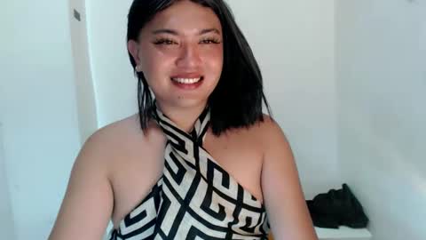 Snapshot of xxhotloyd_cummerx chatting on May 12, 6:38 pm Loyd online show from May 12, 6:38 pm