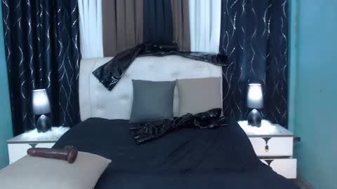 Snapshot of xxhuge_godesss_cockxx chatting on December 7, 2:53 am xxhuge_godesss_cockxx online show from December 7, 2:53 am