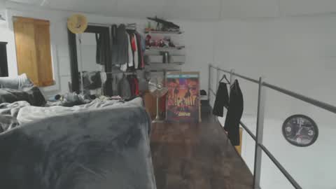 Ivan online show from December 9, 2:24 am