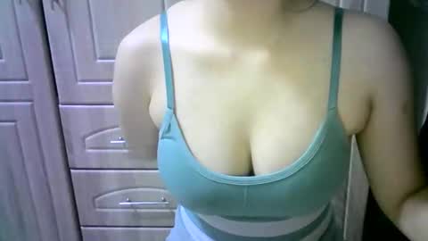 Snapshot of xxjazminexx chatting on October 15, 12:05 pm xxjazminexx online show from October 15, 12:05 pm