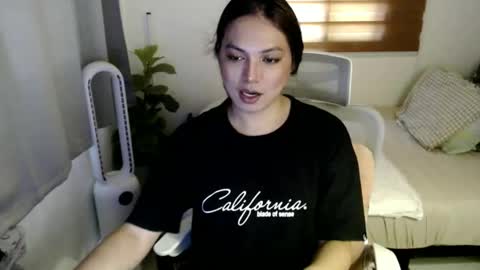 Snapshot of xxjulielovesyouxx chatting on September 30, 4:39 am July online show from September 30, 4:39 am