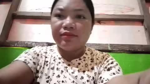 Snapshot of xxloriexx_me chatting on April 25, 11:24 pm xxloriexx_me online show from April 25, 11:24 pm