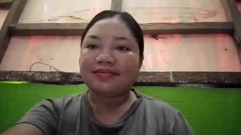 Snapshot of xxloriexx_me chatting on May 5, 1:57 am xxloriexx_me online show from May 5, 1:57 am