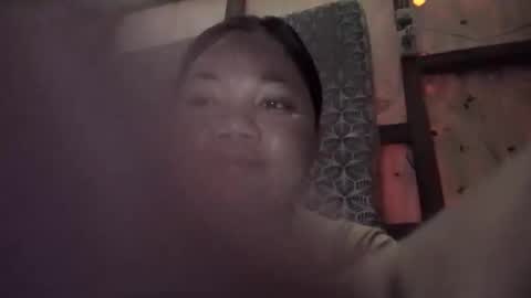 Snapshot of xxloriexx_me chatting on May 6, 1:03 am xxloriexx_me online show from May 6, 1:03 am