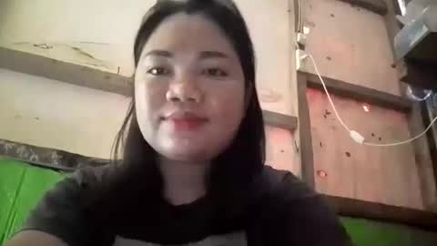 Snapshot of xxloriexx_me chatting on May 22, 12:40 am xxloriexx_me online show from May 22, 12:40 am