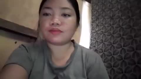 Snapshot of xxloriexx_me chatting on June 4, 12:05 am xxloriexx_me online show from June 4, 12:05 am