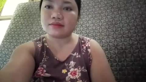 Snapshot of xxloriexx_me chatting on July 17, 7:37 am xxloriexx_me online show from July 17, 7:37 am