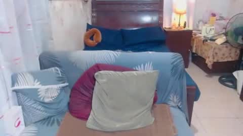 Snapshot of xxmiranda_greyxx chatting on June 25, 12:54 am sexyyanna4u online show from June 25, 12:54 am