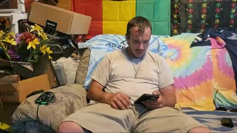 xxScubaStevexx online show from June 3, 4:45 pm