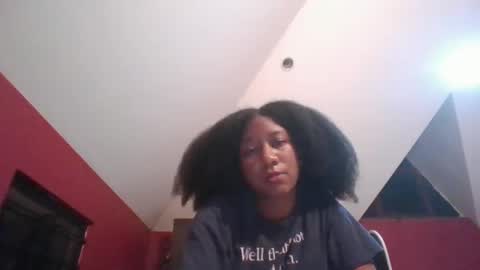 Snapshot of xxuniskellyxx chatting on January 3, 6:22 am xxuniskellyxx online show from January 3, 6:22 am