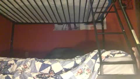 Snapshot of xxvizzyxx chatting on October 1, 7:47 am Vizzy online show from October 1, 7:47 am