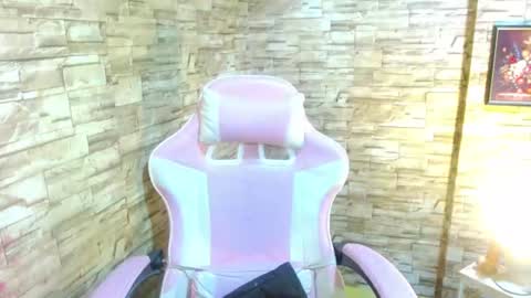 Snapshot of xxx_cindyfox_xxx chatting on July 8, 9:36 am Foxy online show from July 8, 9:36 am
