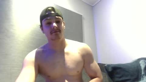 Snapshot of xxxbeastboi chatting on December 2, 11:45 pm xxxbeastboi online show from December 2, 11:45 pm