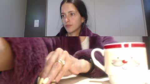 Snapshot of xxxbellalola chatting on June 8, 8:58 am Lola online show from June 8, 8:58 am