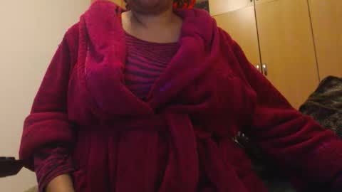 Snapshot of xxxbustybabe27x chatting on April 30, 9:08 pm Ayanda online show from April 30, 9:08 pm