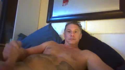 Snapshot of xxxelentdick chatting on March 15, 2:12 pm deeeeznutz online show from March 15, 2:12 pm