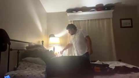 Snapshot of xxxjunky chatting on June 3, 4:48 am Dennis the menace online show from June 3, 4:48 am