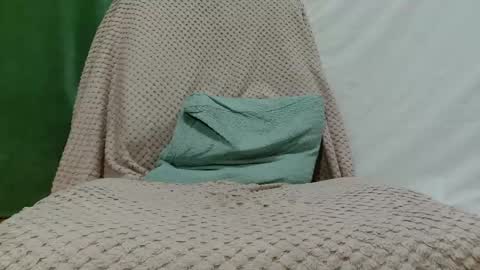 Snapshot of xxxlola_ chatting on May 18, 12:51 am Lola online show from May 18, 12:51 am