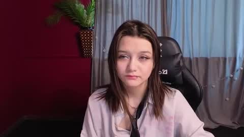 Snapshot of xxxnaughtyfoxxx chatting on February 25, 10:03 am foxy online show from February 25, 10:03 am