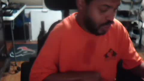 Snapshot of xxxonwheelz chatting on November 18, 12:05 am xxxonwheelz online show from November 18, 12:05 am