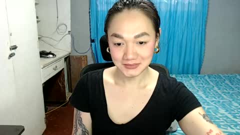 Melissa online show from June 26, 2:38 am