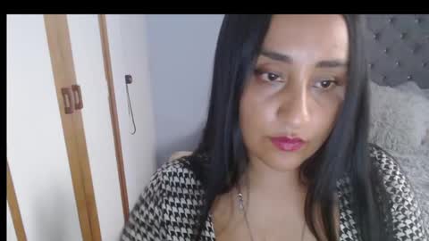 Snapshot of xxxvenus888 chatting on February 17, 7:31 pm Lunhaa online show from February 17, 7:31 pm