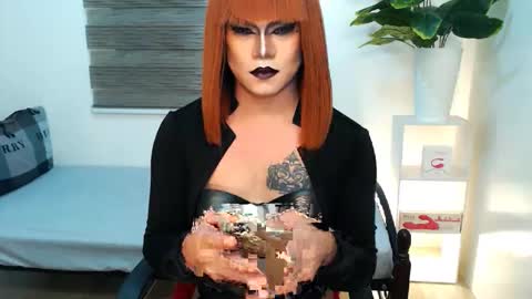 Snapshot of xyournightmarequeenx chatting on February 15, 2:36 pm QueenMarina online show from February 15, 2:36 pm