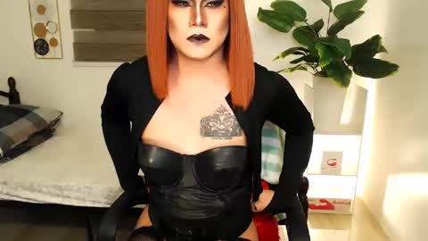 Snapshot of xyournightmarequeenx chatting on April 2, 10:29 pm QueenMarina online show from April 2, 10:29 pm