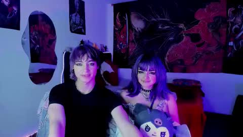 xzerox_ online show from February 19, 5:36 am