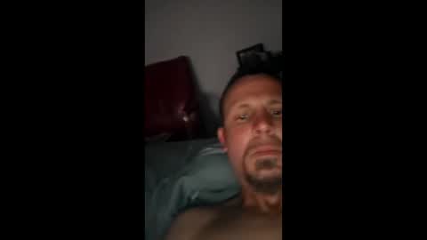 Snapshot of xzvwhsahogln chatting on March 2, 7:15 am Renegade23 online show from March 2, 7:15 am