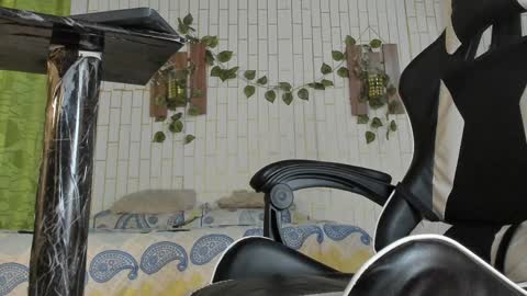 yacksson_lawrence online show from February 3, 3:31 am