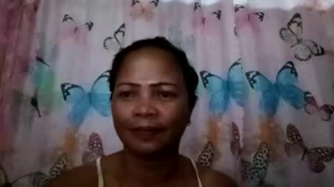 yadly143 online show from May 21, 11:17 am