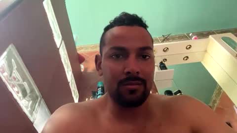 Snapshot of yagofox chatting on March 7, 2:25 pm Yago Fox online show from March 7, 2:25 pm