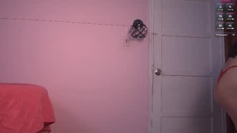 Snapshot of yahaira_26 chatting on July 2, 2:22 am petronila online show from July 2, 2:22 am