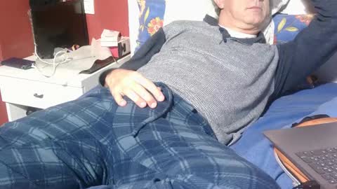 grillino online show from April 3, 10:52 pm