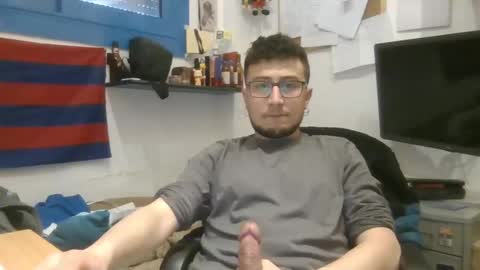 Snapshot of yakajoe97 chatting on March 10, 1:21 pm yakajoe97 online show from March 10, 1:21 pm