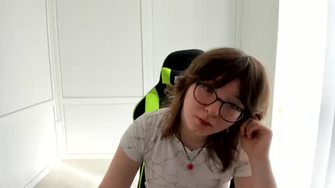 Snapshot of yamihoshii chatting on June 25, 6:18 am Sofia online show from June 25, 6:18 am