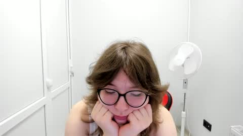 Snapshot of yamihoshii chatting on July 19, 7:12 am Sofia online show from July 19, 7:12 am