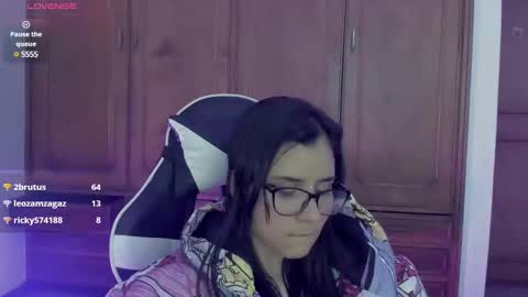 yan_nyan online show from December 12, 3:54 am