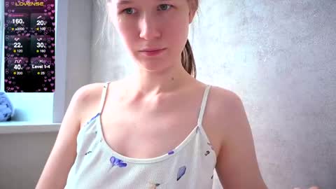 Yana  online show from May 19, 5:25 am