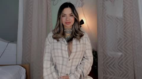 Snapshot of yandracelisoficial chatting on December 20, 5:57 am YANDRA CELIS online show from December 20, 5:57 am